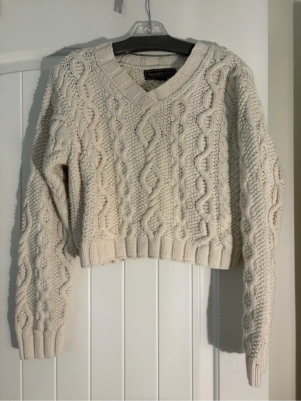 Abercrombie & Fitch Cream Cable-Knit V-Neck Pullover